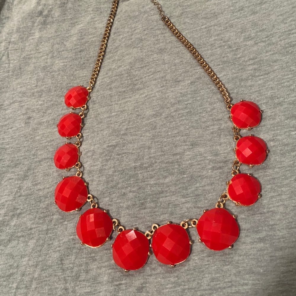Statement necklace